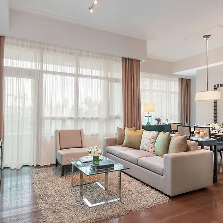 Aruga Apartments By Rockwell Makati Makati City Exterior photo