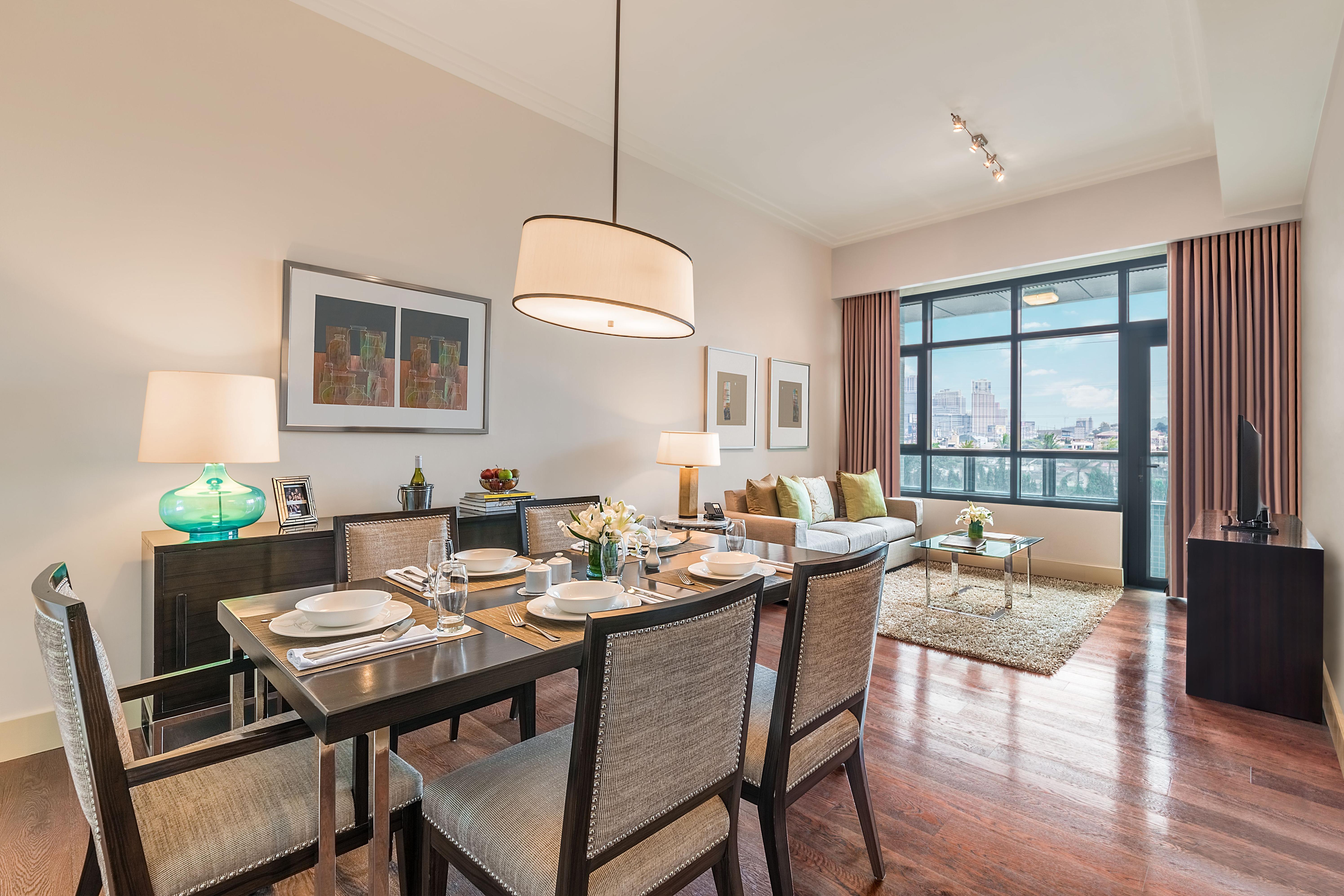 Aruga By Rockwell Makati 5*