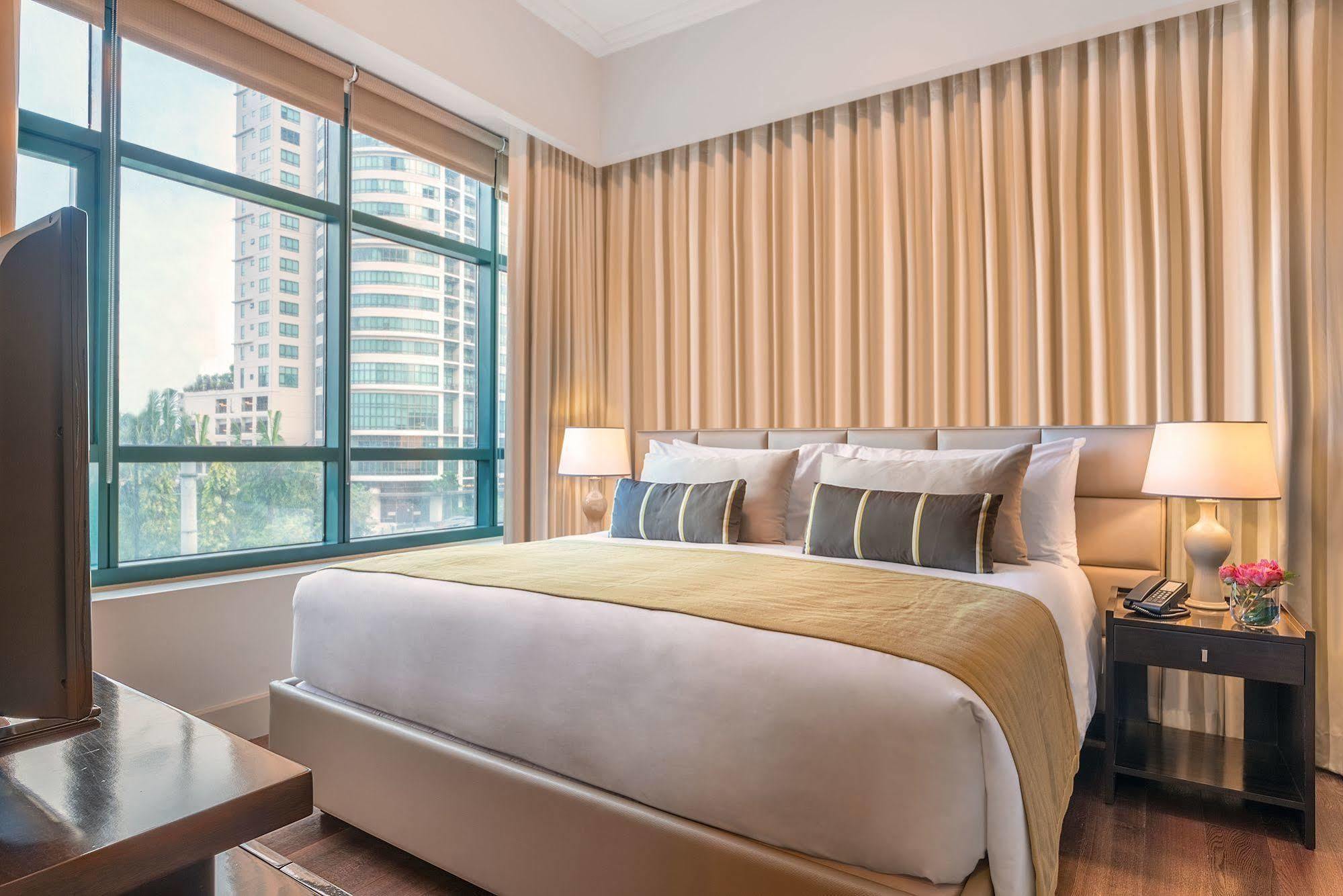Aruga By Rockwell Makati 5*